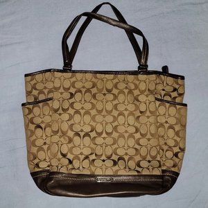 Coach Brown Classic C logo with side pockets